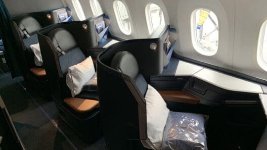 WestJet 787 review