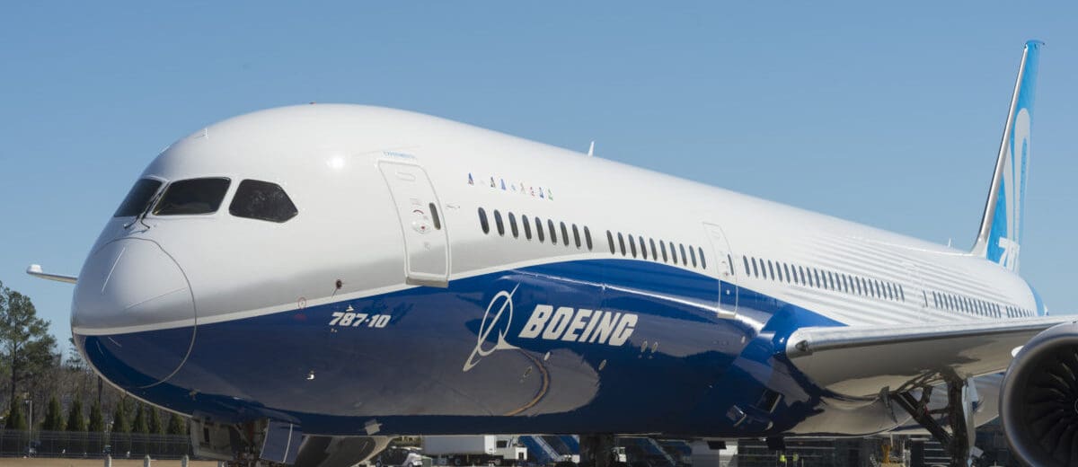 Boeing Reduces 787 Dreamliner Production