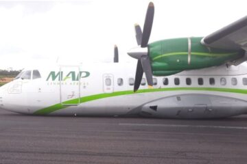 MAP Linhas Aereas ATR 42 performs gear-up landing