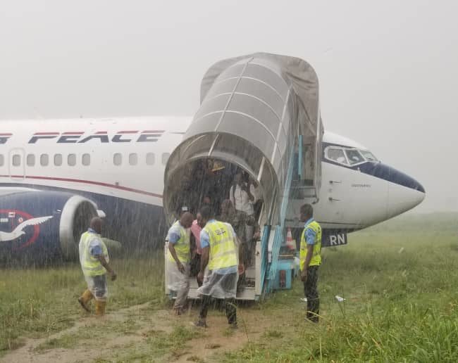 Air Peace Boeing 737 Overshoots Runway at Port Harcourt Airport