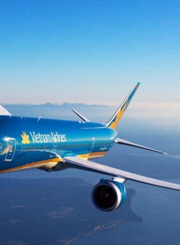 Vietnam Airlines Receives First Boeing 787-10 Dreamliner