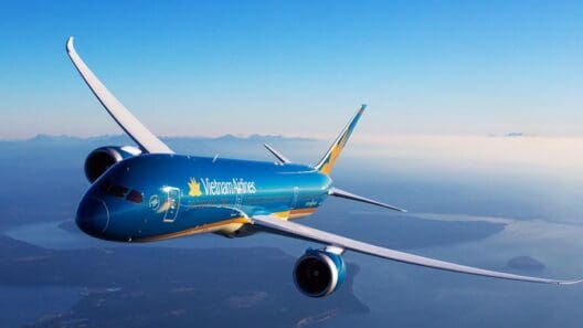 Vietnam Airlines Receives First Boeing 787-10 Dreamliner