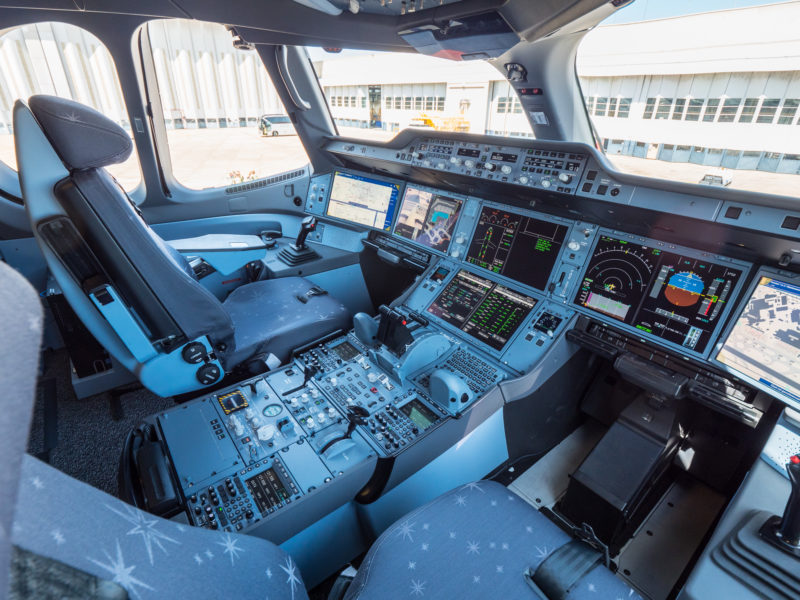 BA A350-1000 cockpit