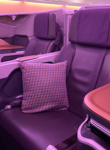 Singapore Airlines Spontaneous Escape