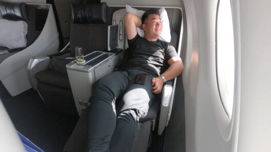 BA1 A318 London New York