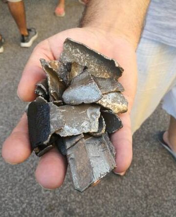 Norwegian 787 engine debris
