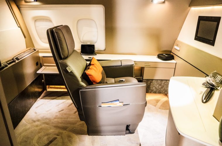 Review Singapore Airlines Airbus A380 First Class Suite London