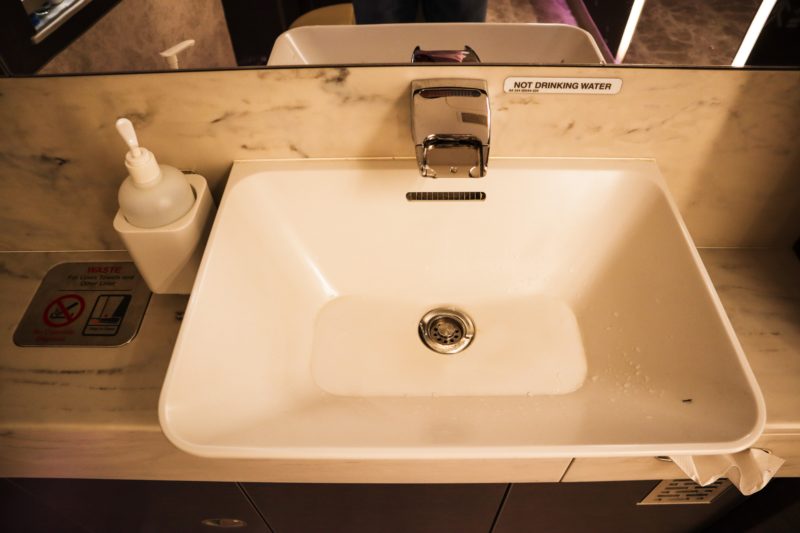 Singapore Airlines A380 First Class - Washroom Sink