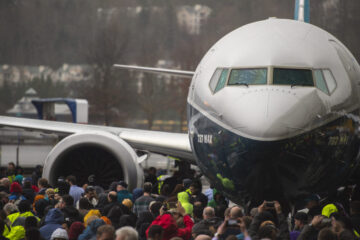 Boeing Resumes 737 MAX