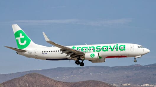 Transavia 737 Almost Takes Off From Taxiway
