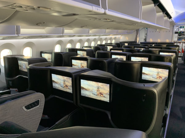 Review: Turkish Airlines B787 New Business Class - SamChui.com