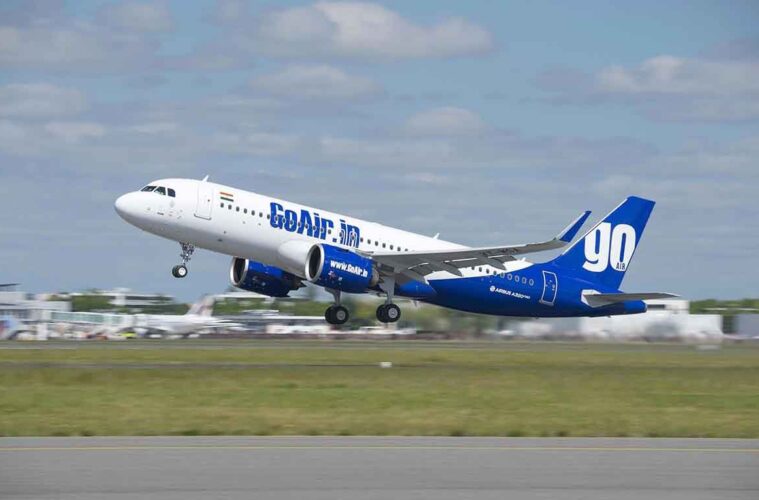 GoAir Airbus A320neo Lands on Grass
