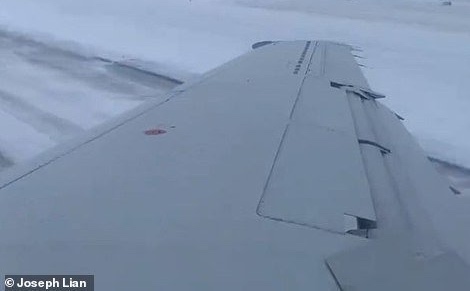 American Airlines Skids off runway Chicago