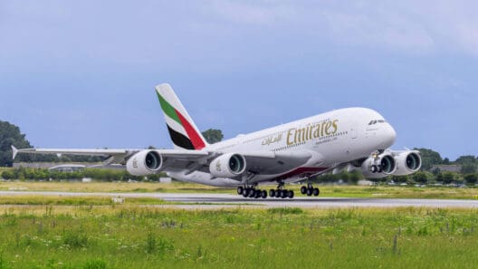 Emirates delaying A380 delivery