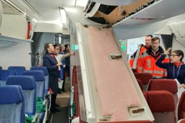 Airbus A350 Ceiling Panel Falls On Passenger