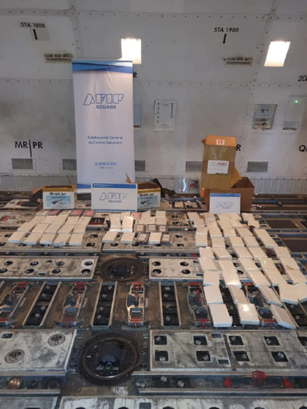Over 80 Kilograms of Cocaine Found on Boeing 747 Freighter