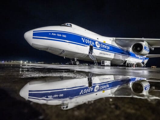 Volga Dnepr An-124