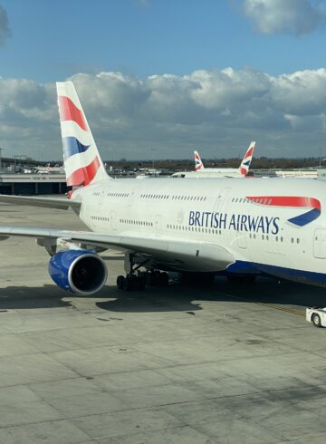 COVID-19 US Extends Restrictions to UK and Ireland