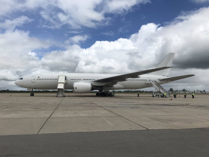 Air Zimbabwe Boeing 777 Flies to Maintenance After 3 Months on Ground