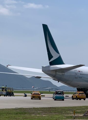 Cathay Pacific A350 and B777 Collide at Hong Kong Airport
