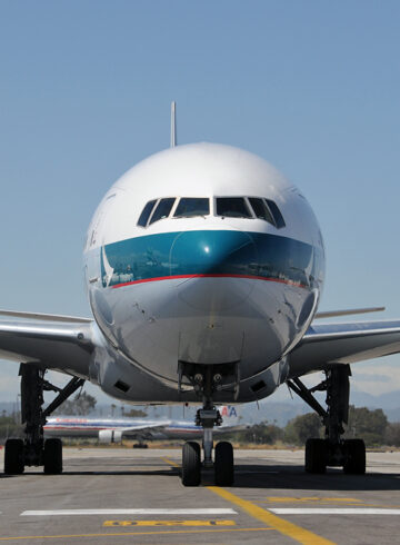 airlines cut flights to US