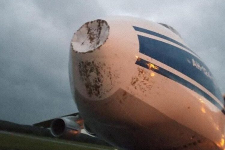 Lightning Strike Damages Volga Dnepr An-124 