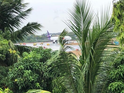 FedEx MD-11 Overran The Runway in Mumbai