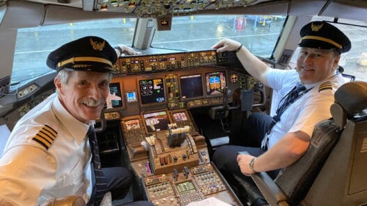 United Domestic First Class B777