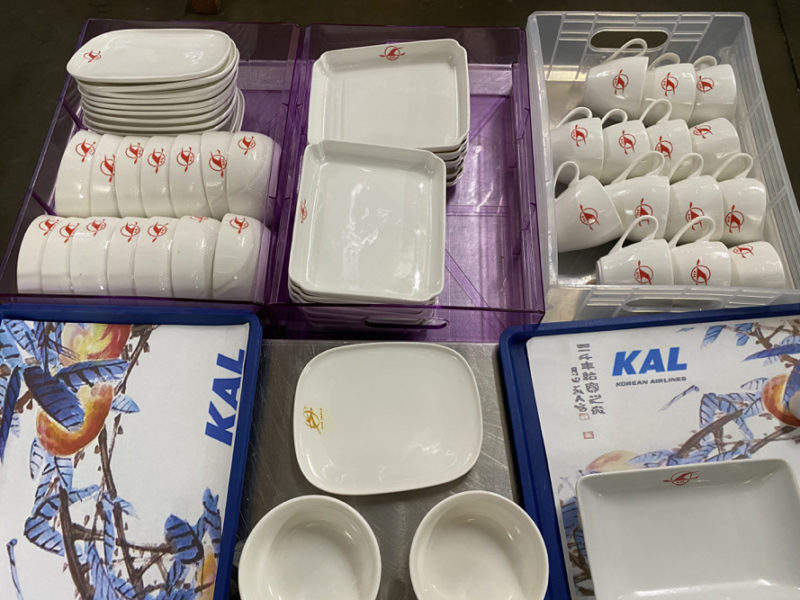 Anthony even able to re-produce vintage airline logo on dishes and trayliners.