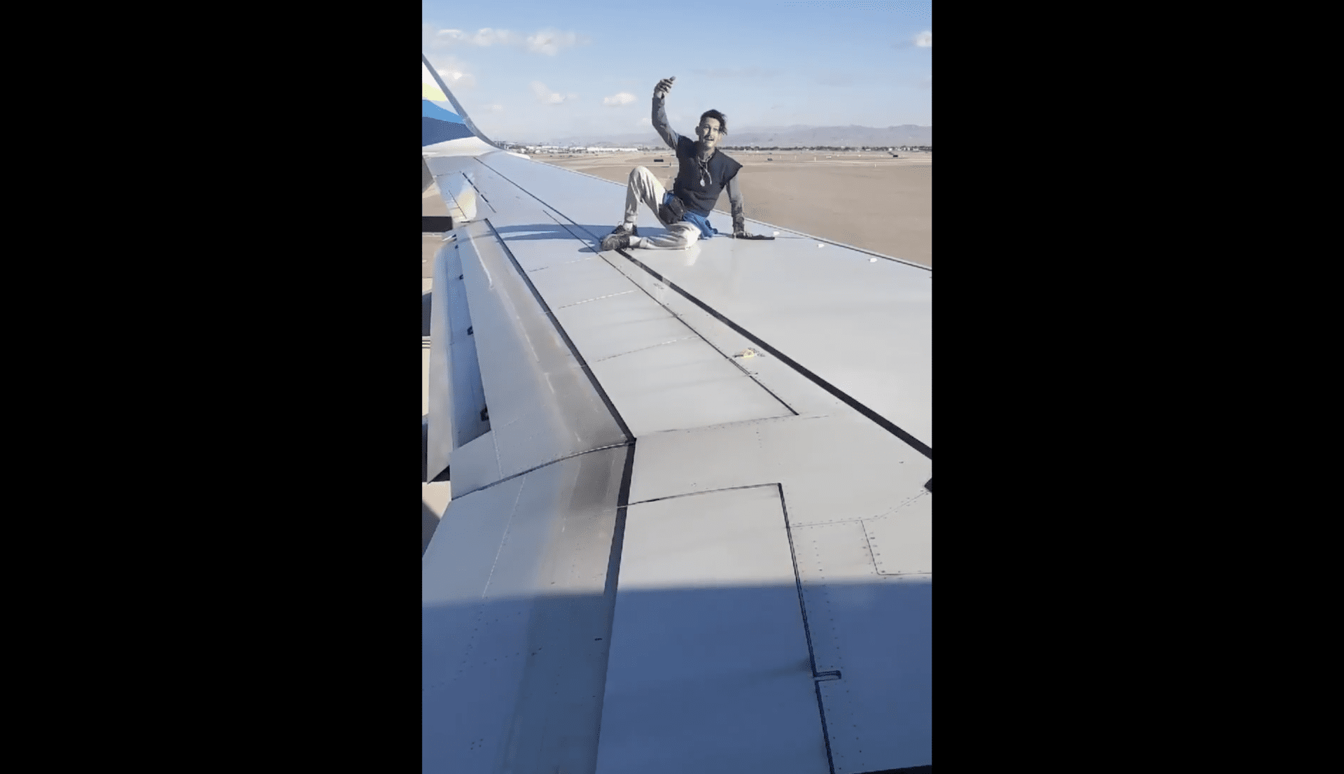 Alaska Airlines Wing