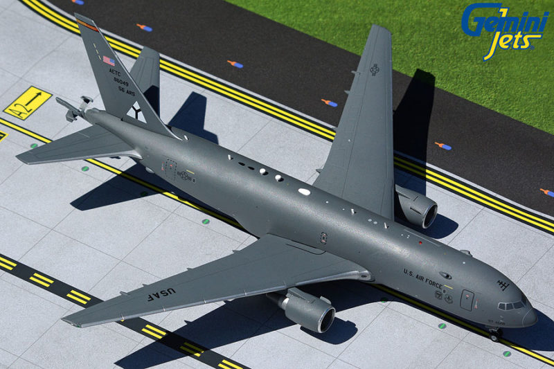 GeminiJets G2AFO960 1:200 U.S. Air Force Boeing KC-46A Pegasus (Altus AFB)