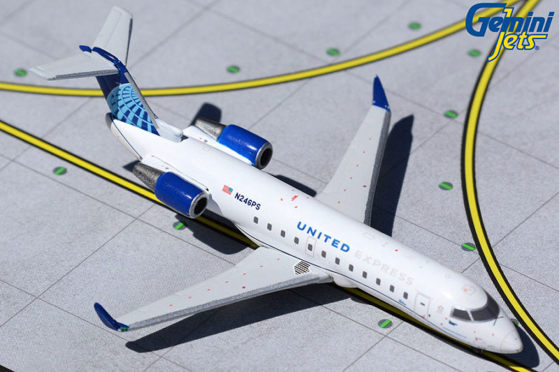 GeminiJets GJUAL1966 1:400 United Express CRJ-200LR N246PS