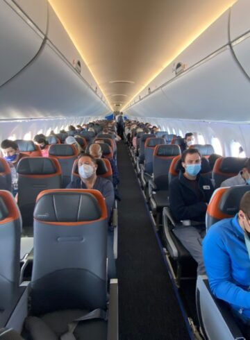JetBlue A220