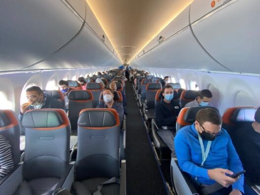 JetBlue A220