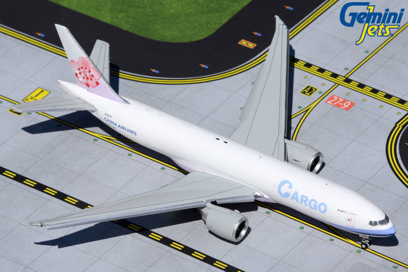 GeminiJets GJCAL1984F 1:400 China Airlines Cargo Boeing 777F (Flaps/Slats Extended)