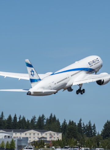 El Al Boeing 787 Escorted Over Europe By Fighter Jets