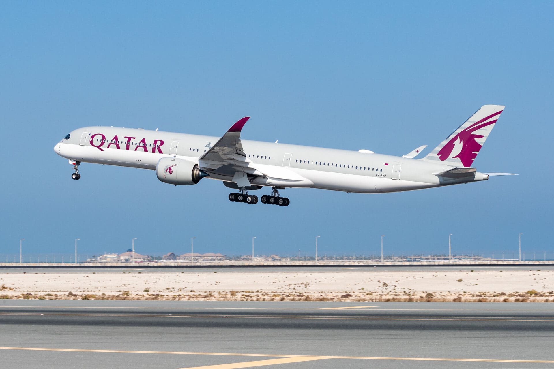 Qatar Airways Airbus A350