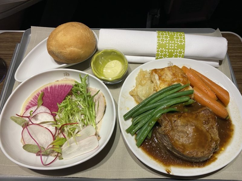 Business Class dinner on TAP Air Portugal
