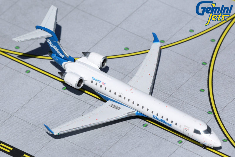 GeminiJets GJSKW1265 1:400 Skywest Airlines CRJ-700 N604SK