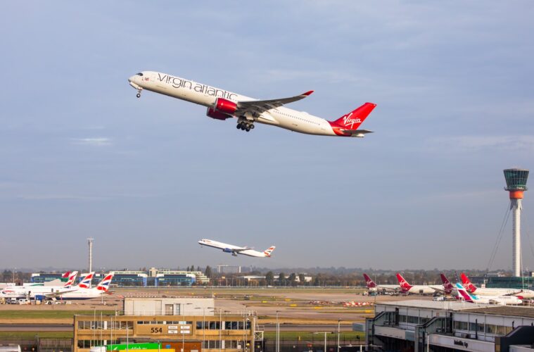 US Opens For Travellers Today - Historic Twin Takeoff London to New York