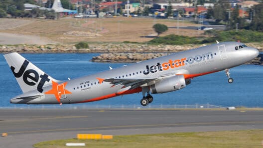 Jetstar A320 Engine Failure