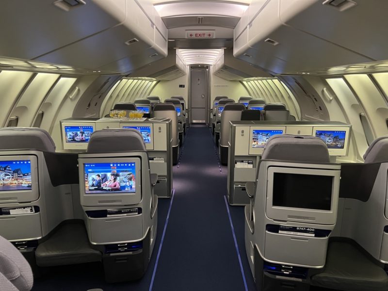 Upper deck of Lufthansa B747-400 has 22 seats