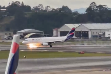 LATAM Airbus A320 Lands With Nose Gear Rotated by 90 Degrees