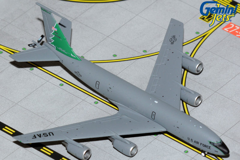 GeminiJets GMUSA117 1:400 U.S. Air Force Boeing KC-135R Stratotanker (Maine ANG)