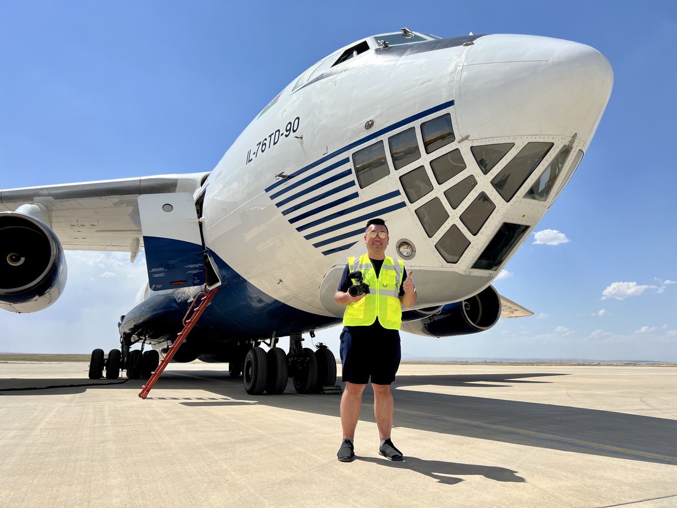 Trip Report: Flying The Soviet Transporter IL-76 to Iraq