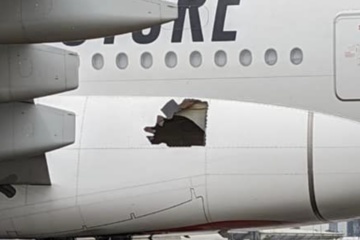 Emirates A380 Landed in Brisbane with Gear Damage and a Large Hole