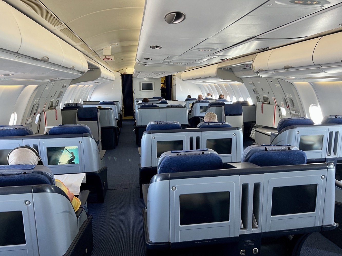 MEA A330-200 Business Class Cabin