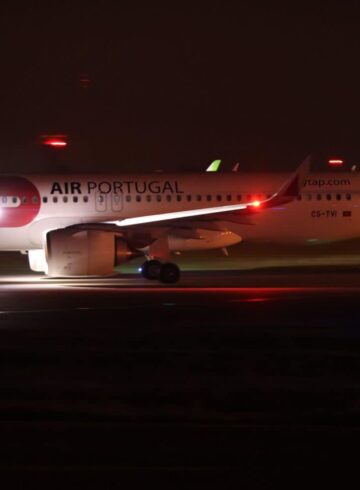 TAP AIR PORTUGAL AIRBUS A320NEO HITS MOTORBIKE ON LANDING AT CONAKRY, GUINEA