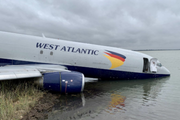 West Atlantic Boeing 737 Overran Runway & Ended Up In Pond