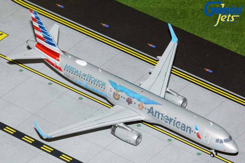 GeminiJets G2AAL1156 1:200 American Airlines Airbus A321 "Medal of Honor" N167AN